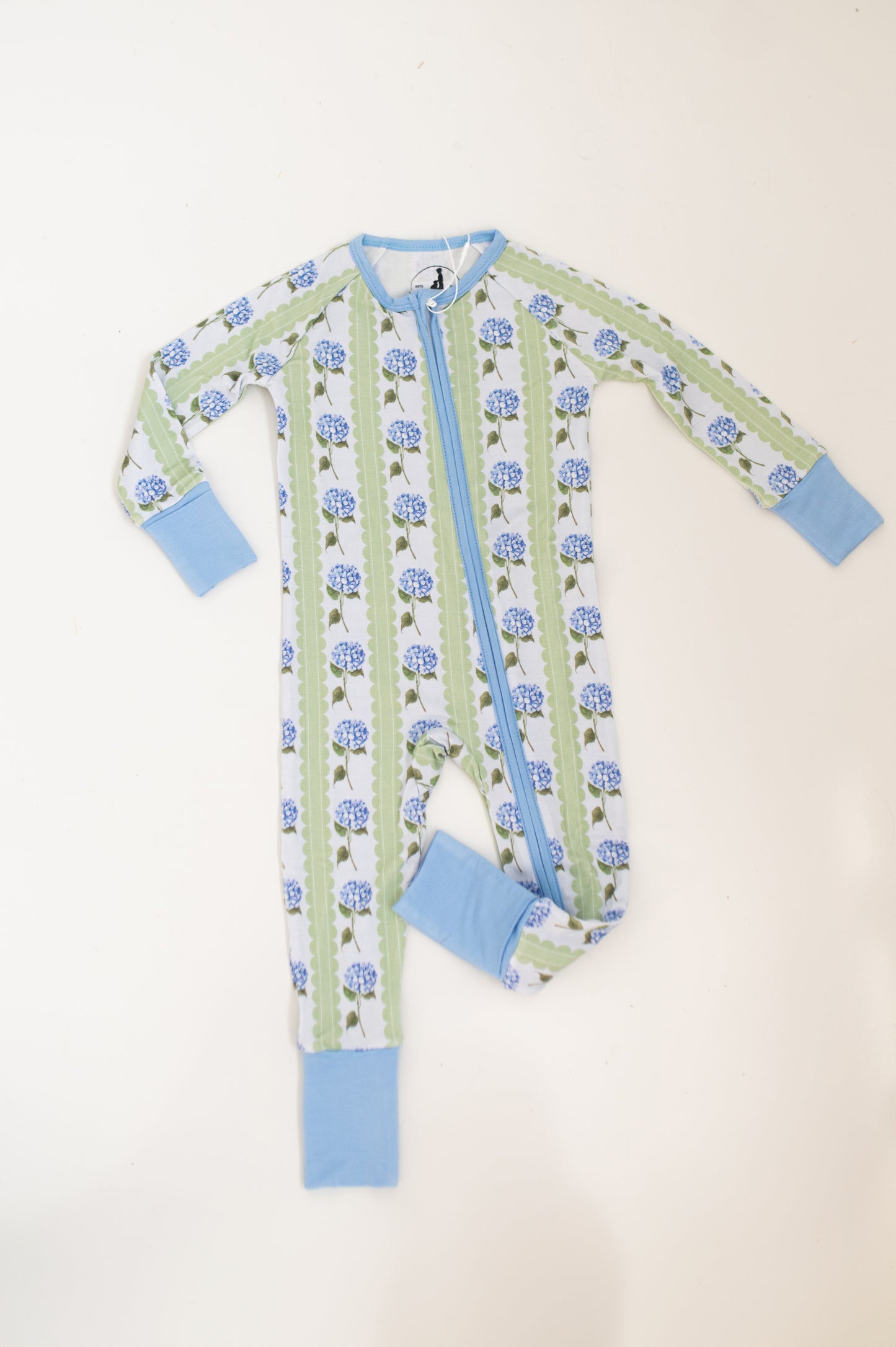 Sweet Hydrangea Zipper Sleeper